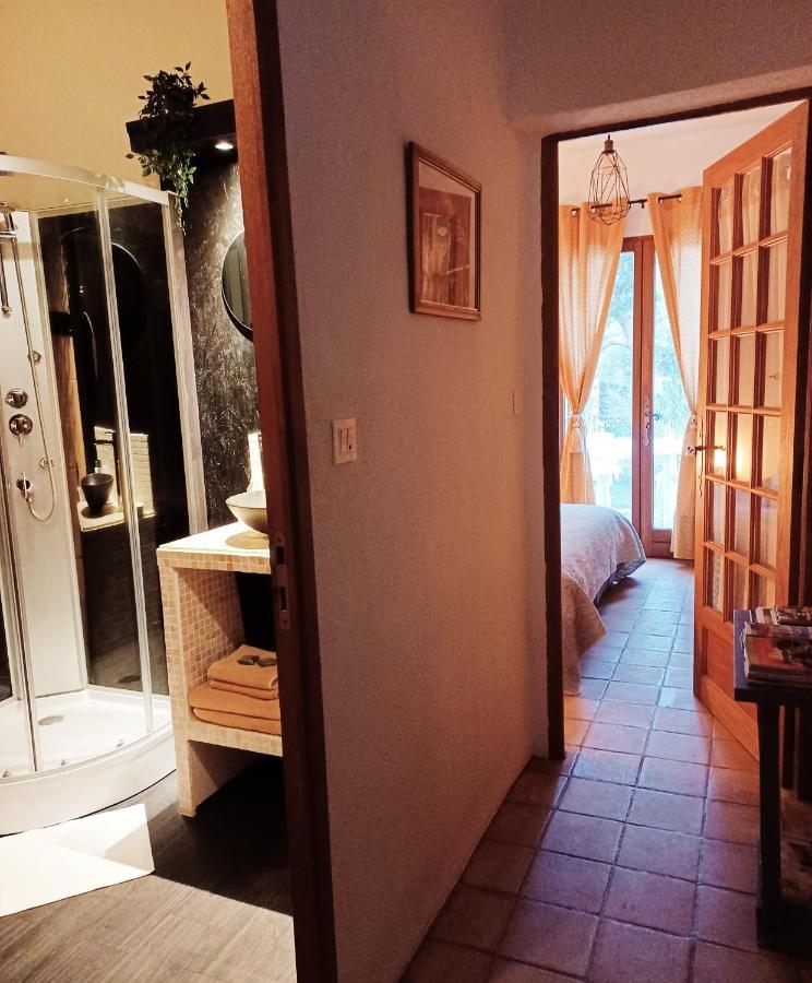 Suite Avec Jardin Entre Aix En Provence, Luberon Et Verdon Peyrolles-en-Provence Esterno foto